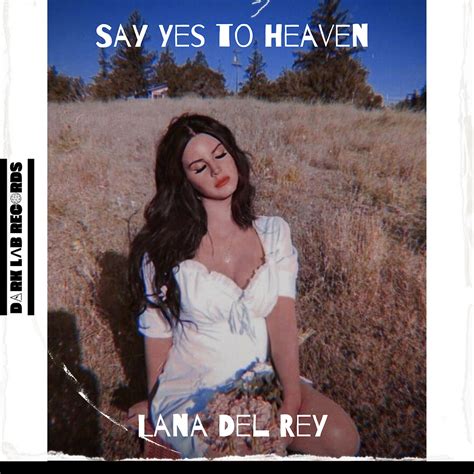 Lana Del Rey Says Her New Album Cover Was Originally a Nude。